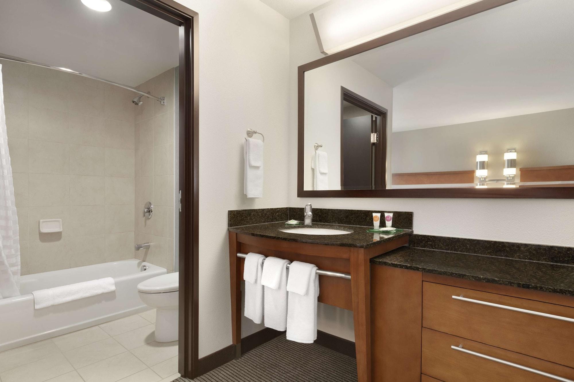 Hyatt Place Portland Airport/Cascade Station Экстерьер фото