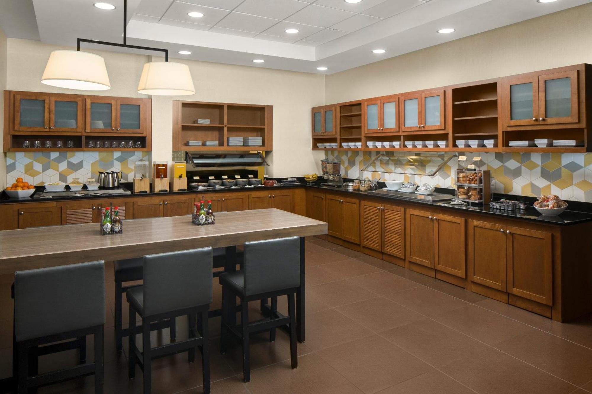 Hyatt Place Portland Airport/Cascade Station Экстерьер фото