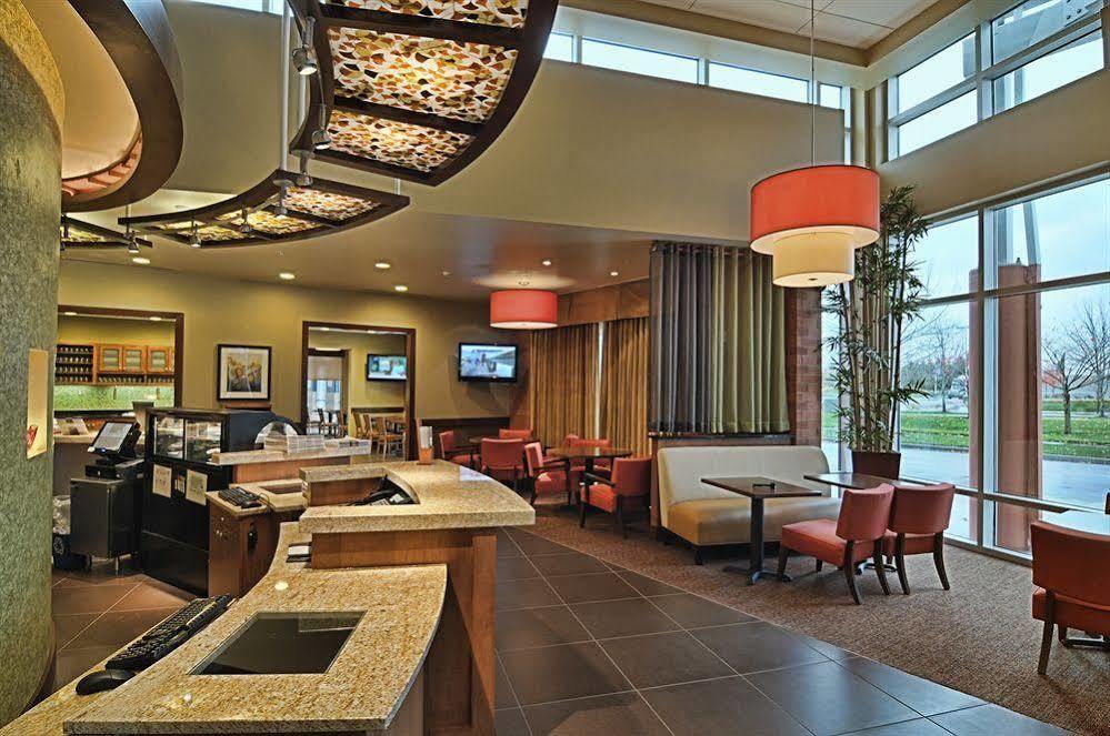 Hyatt Place Portland Airport/Cascade Station Экстерьер фото